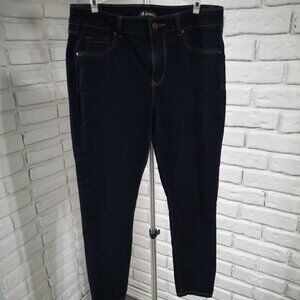 d. Jeans Ladies Dark Wash Size 6 Slim Leg Denim Jeans